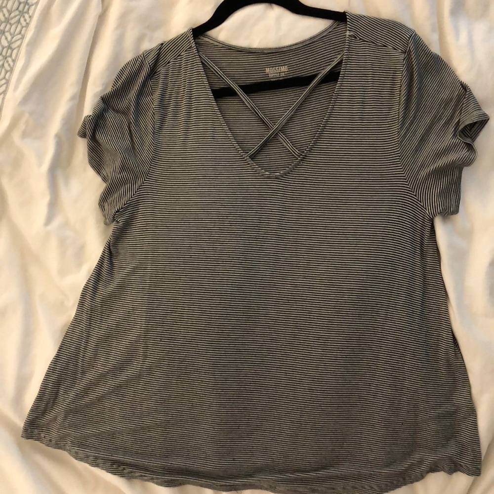 Short sleeve striped shirt